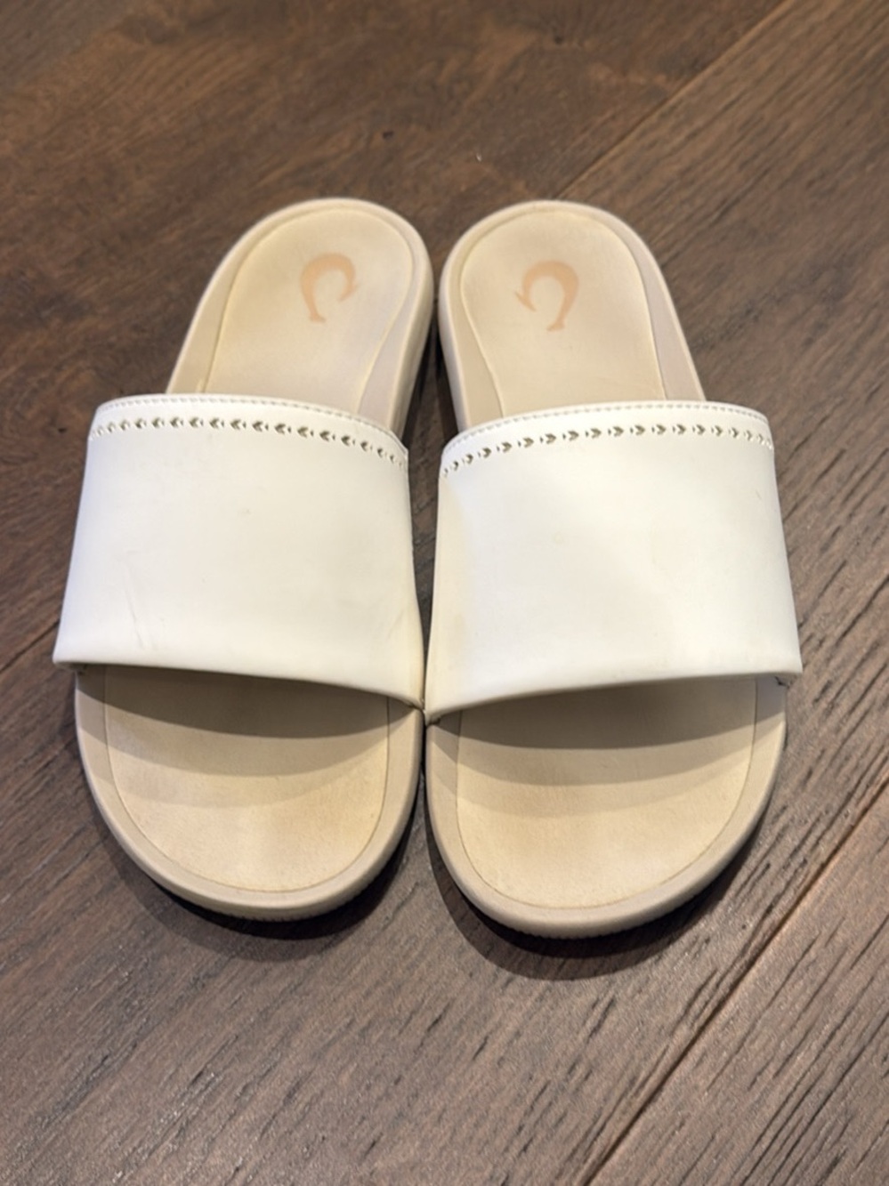 OluKai Women's White Slide Sandals